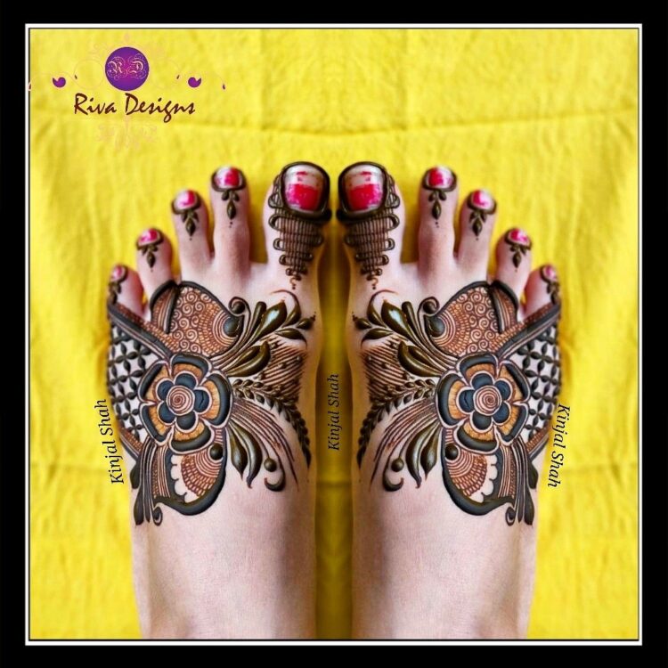 kinjal mehndi feet 5