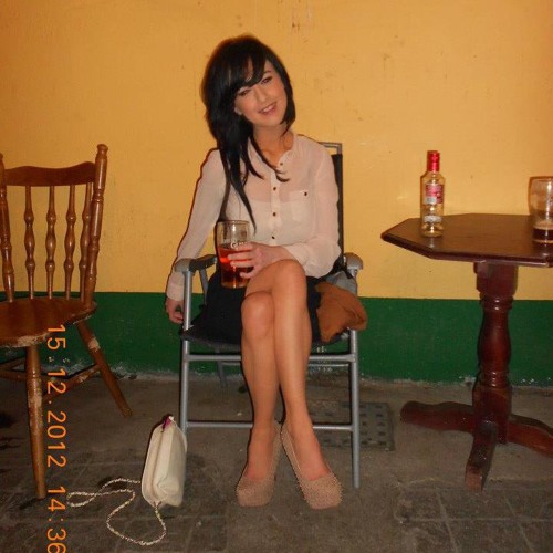 kinsley wyatt feet 6