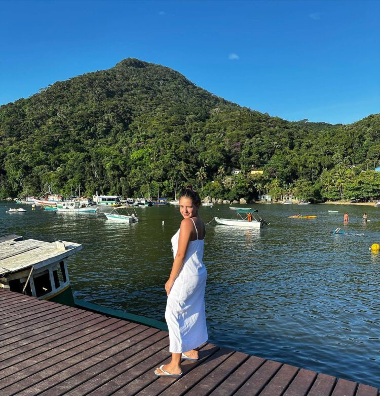 kiria malheiros feet 6