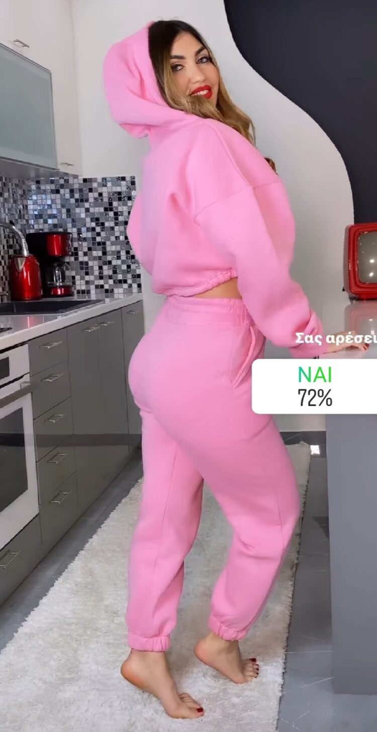 kiriaki tsanikidi feet 5