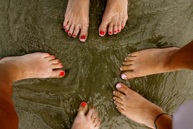 kirsten holliday feet 1