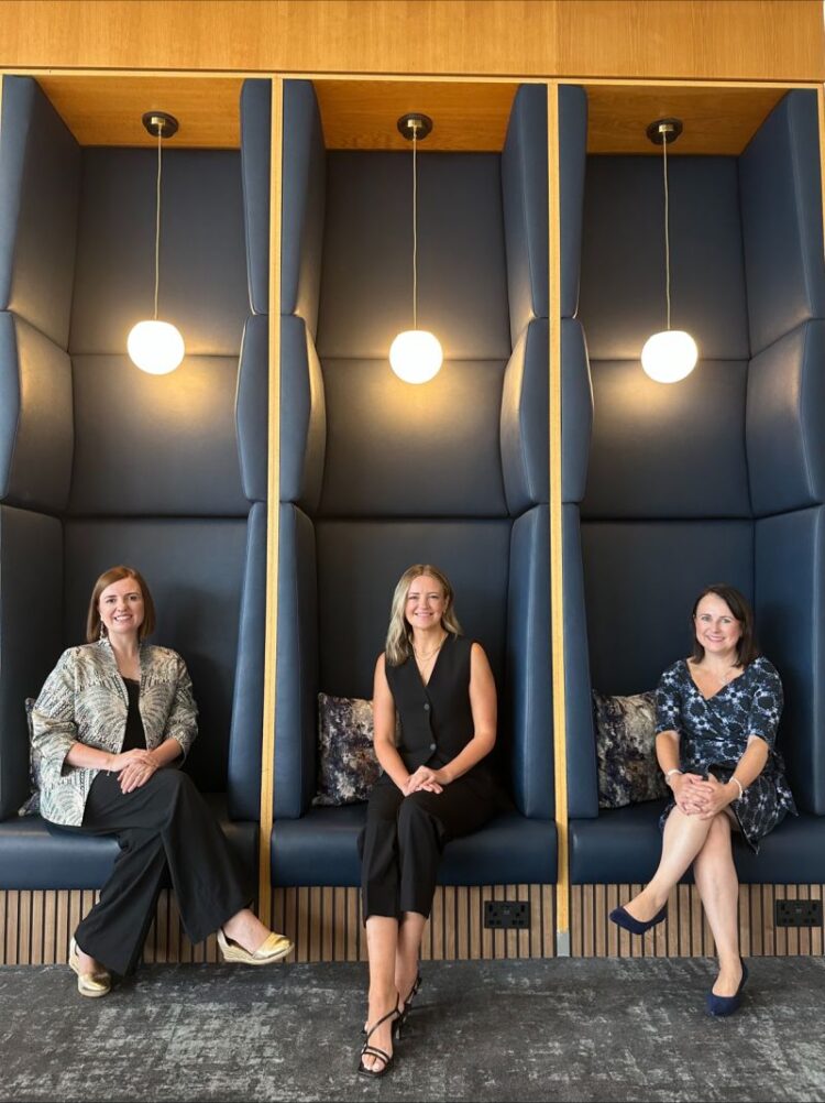 kirsten mclennan feet