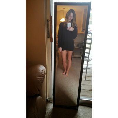 kirsty tavolacci feet