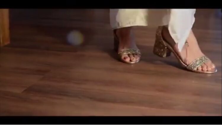 kishwar merchant feet 2