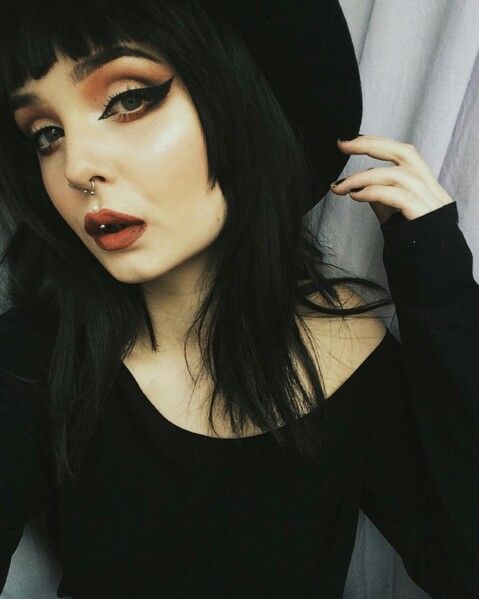 kitti milkgore feet 3