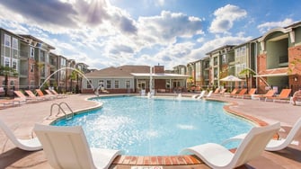 kiya hawthorne feet 6