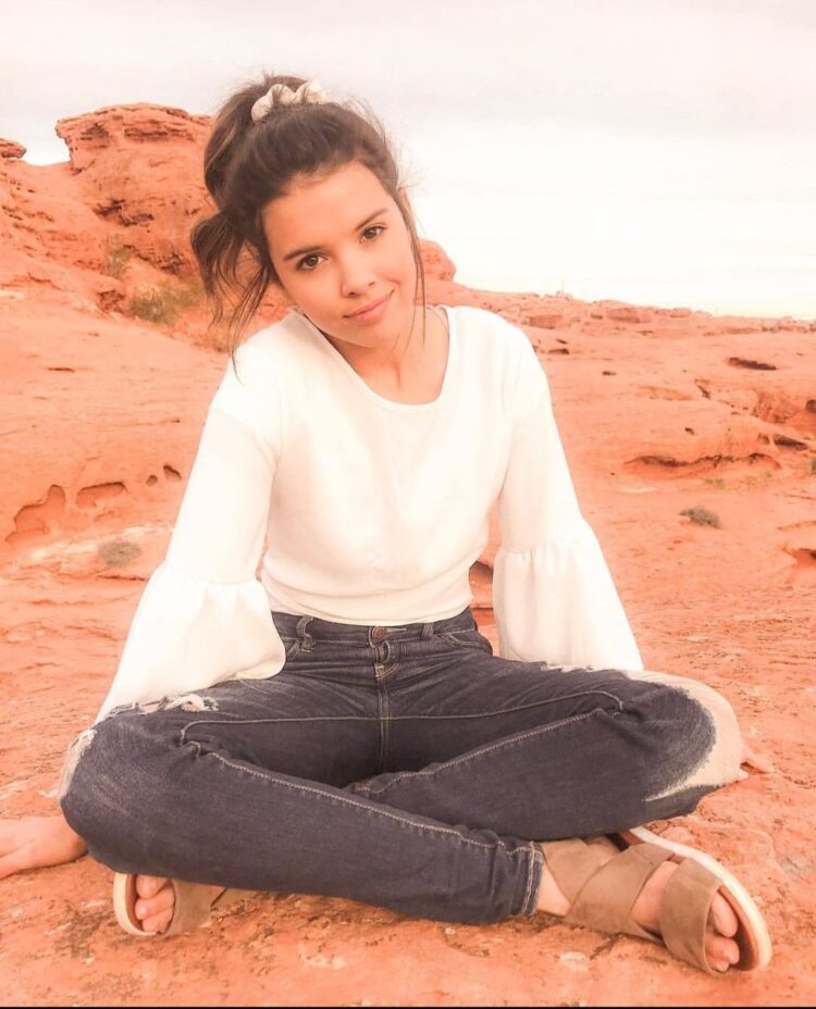 klailea bennett feet 4