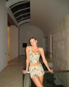 klara linnea hellqvist feet 1