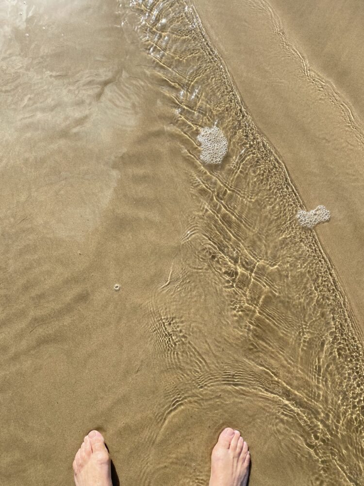 knoetzie feet scaled