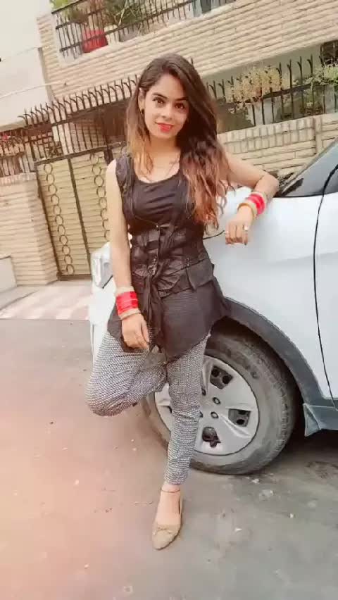komal gugnani feet 1