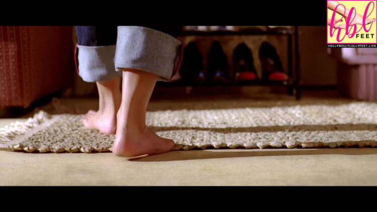 konkona sen sharma feet 5