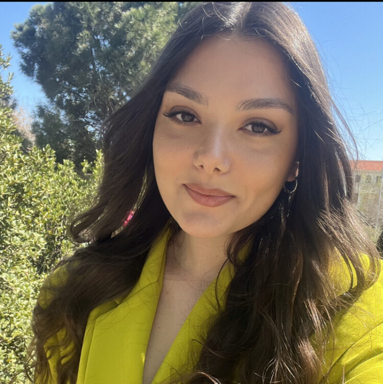 konstantina soultati feet 5