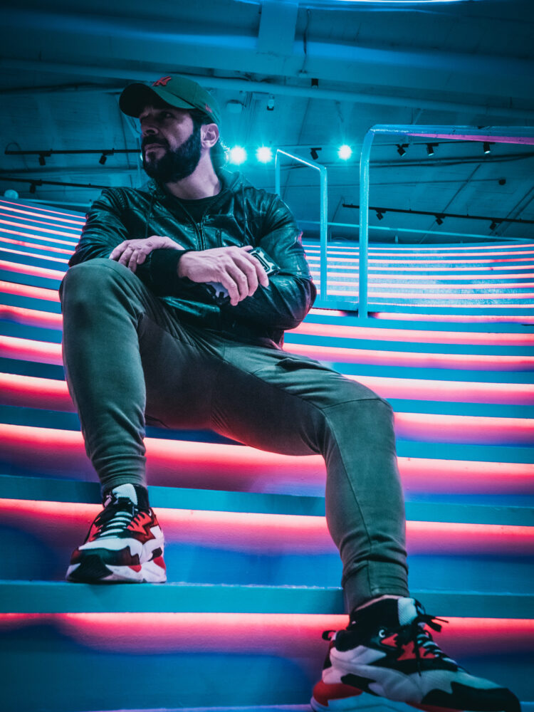 konstantinos synodinos feet scaled