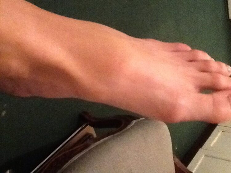 korina rivadeneira feet 4