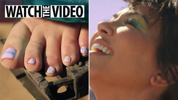 kourtney heart feet 6