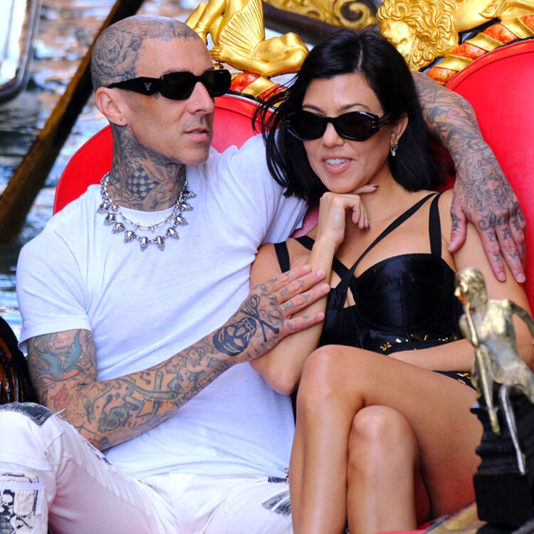 kourtney kelly feet 6