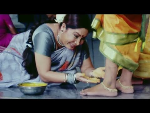 kovai sarala feet