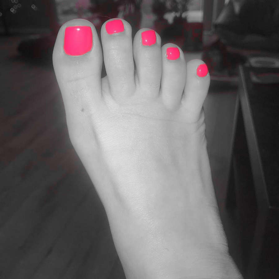 kreayshawn feet 3
