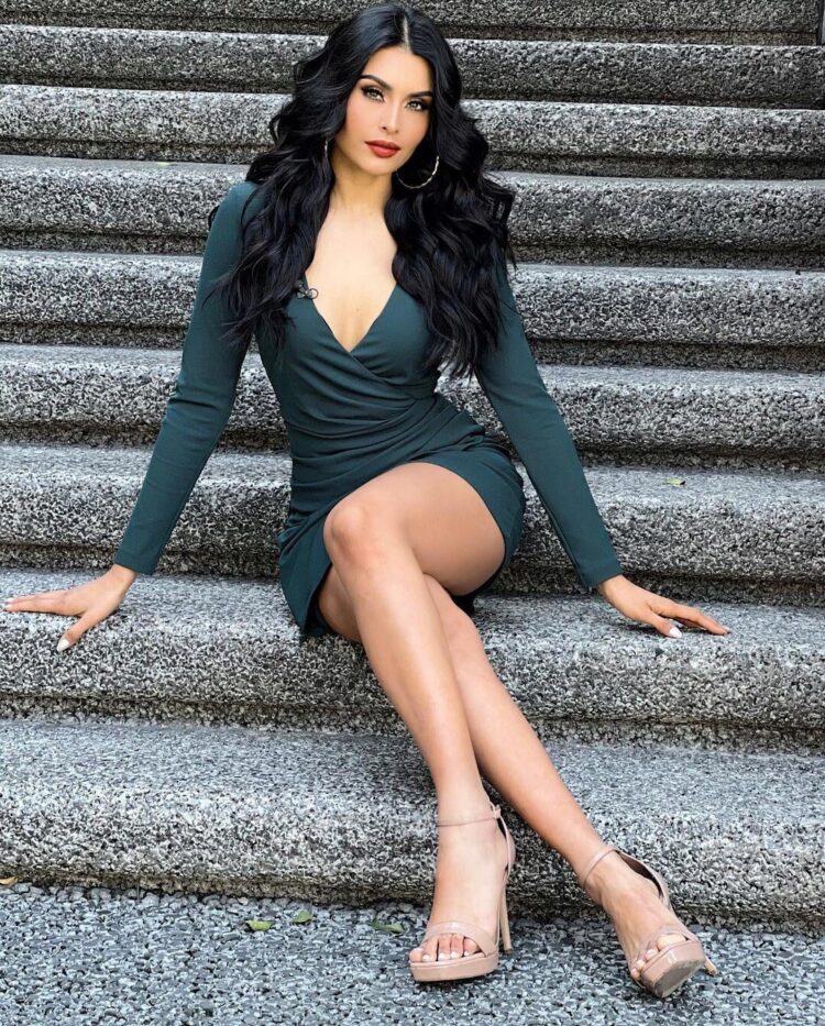 kristal silva feet 4