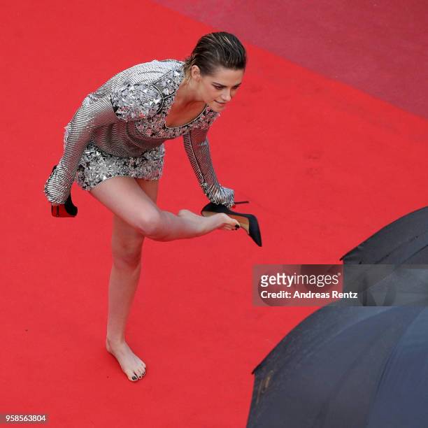 kristen aaron feet 3