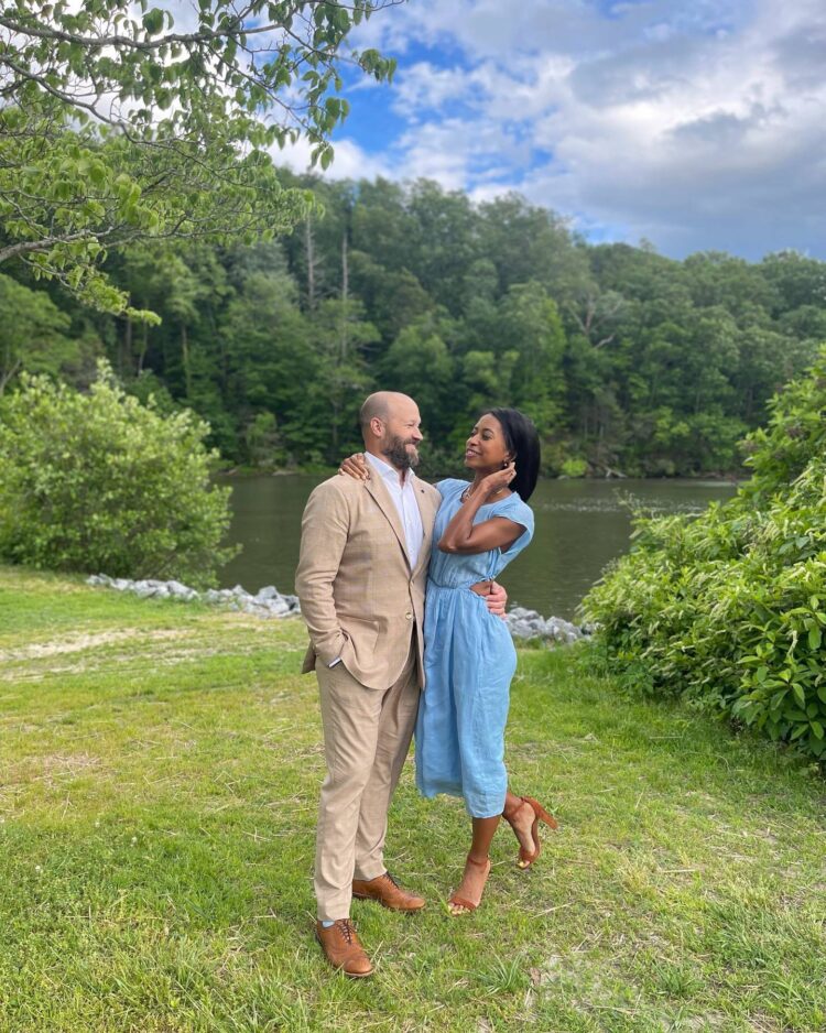 kristen ariza feet 2