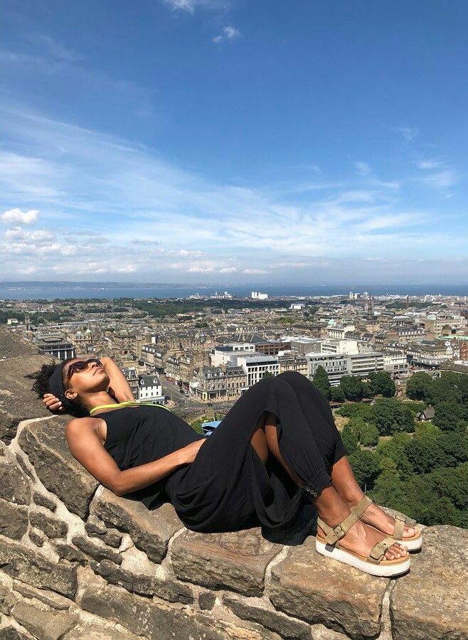 kristen ariza feet 4