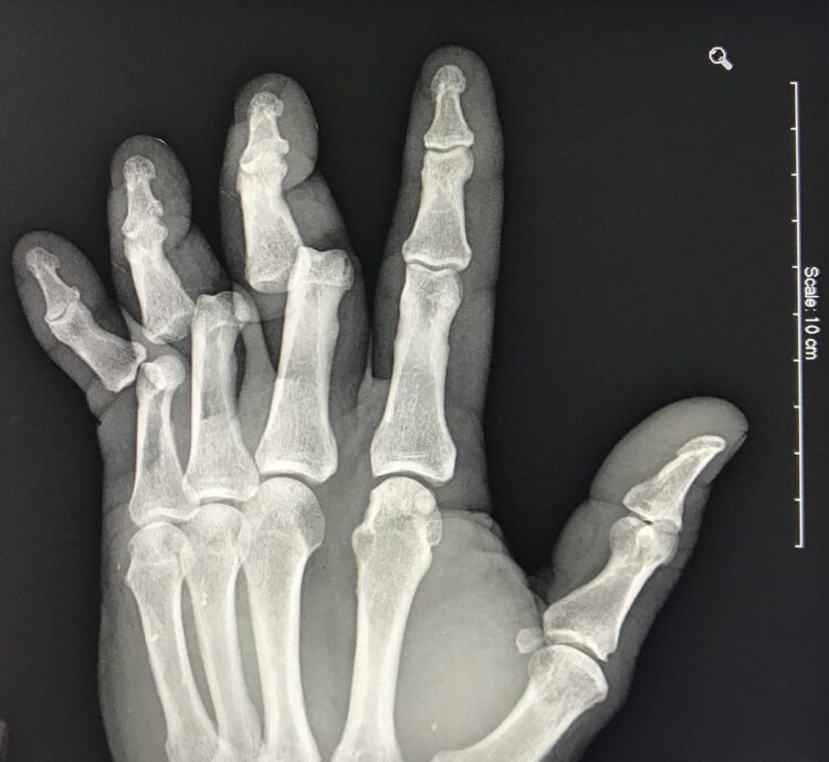 kristen arnett feet 4