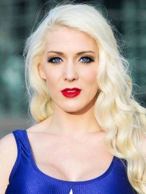 kristen hughey feet 6