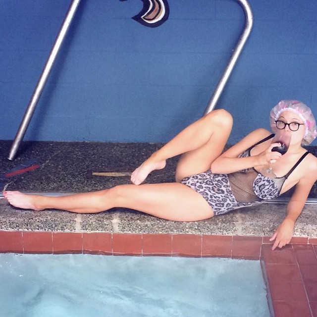 kristen kelly feet 1