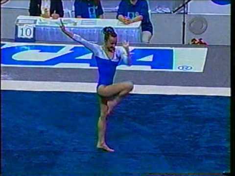 kristen maloney feet