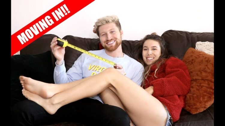 kristen mcatee feet 5