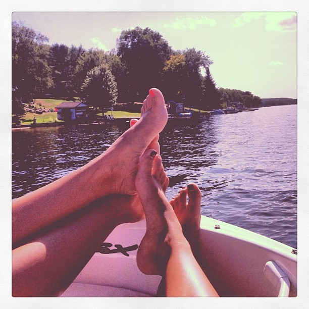 kristen mckenzie feet