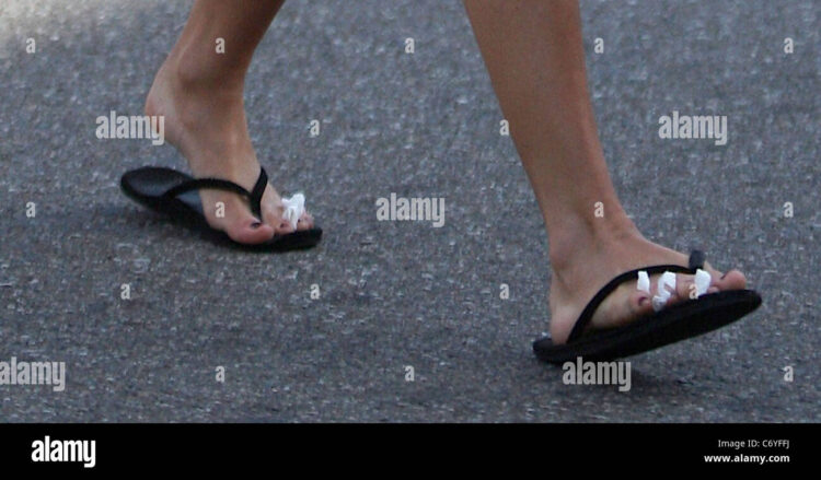 kristin cavallari feet 5
