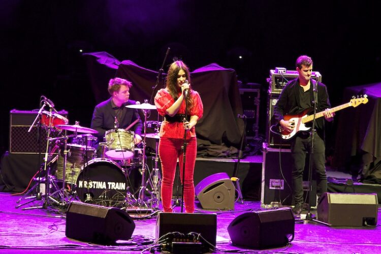 kristina train feet 6