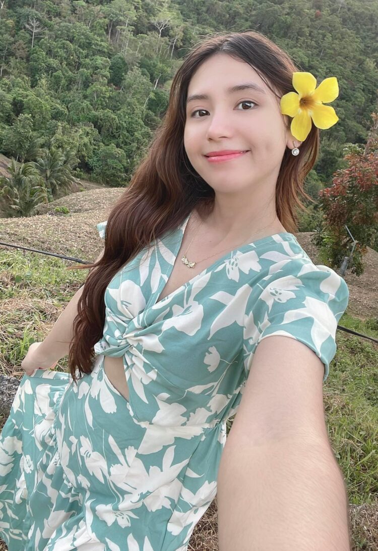 kristine santamena feet 6