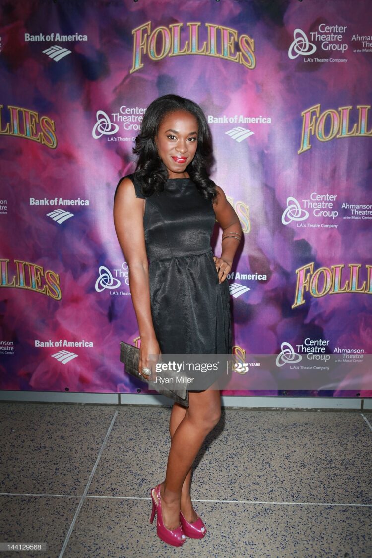 kristolyn lloyd feet 5