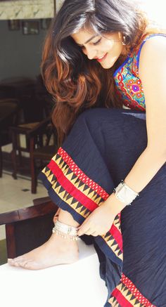 kritika khurana feet 3