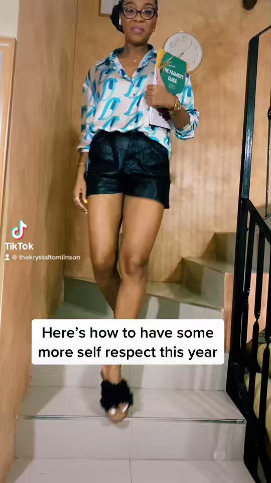 krystal tomlinson feet 2