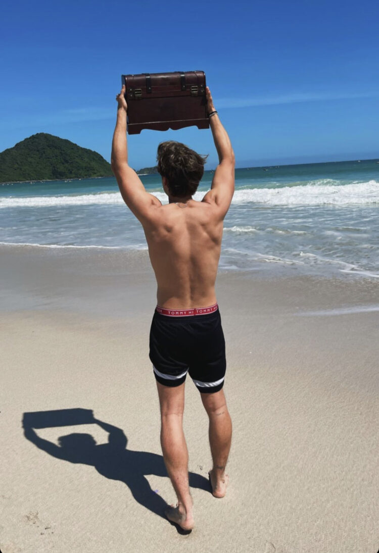 kthe martinez feet 5