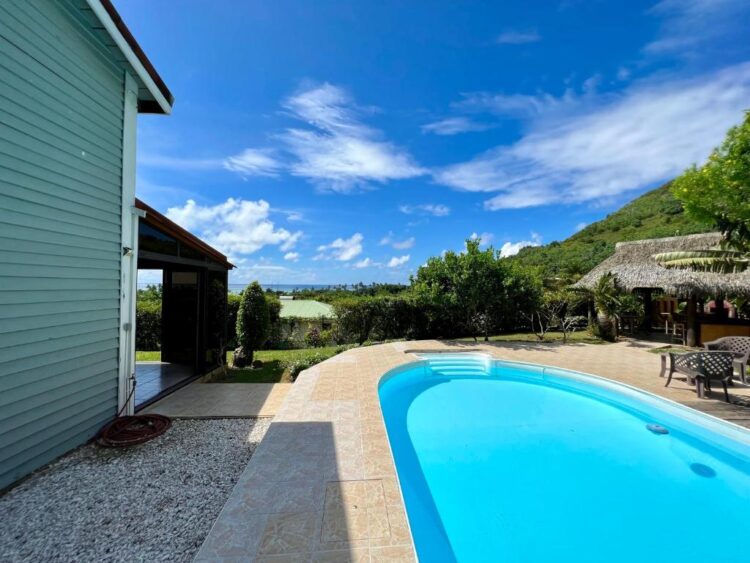 kurniaty kamalia feet 2