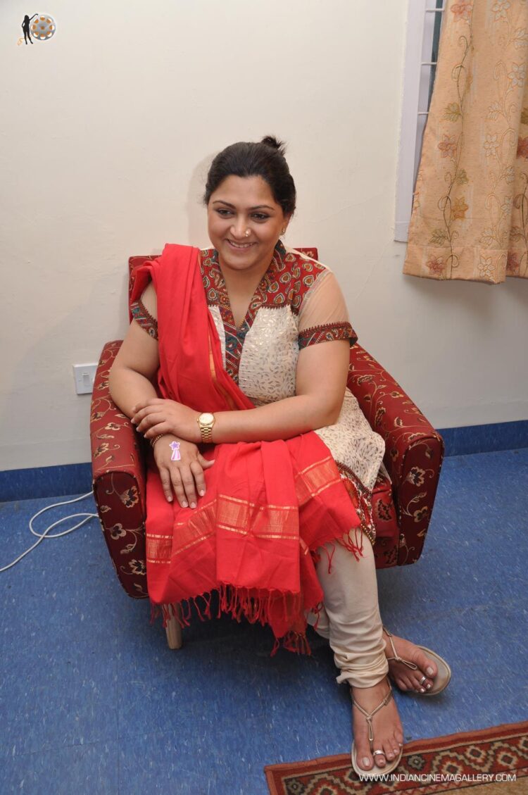 kushboo feet 1