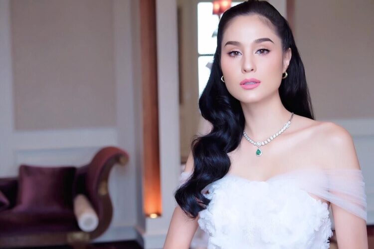 kwan usamanee feet 4