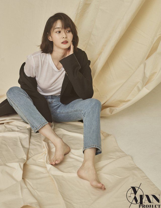 kwon min ah feet 6