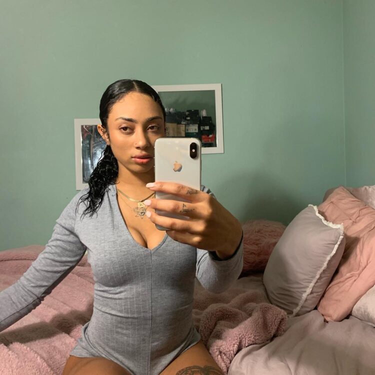 kyanna barber feet 4