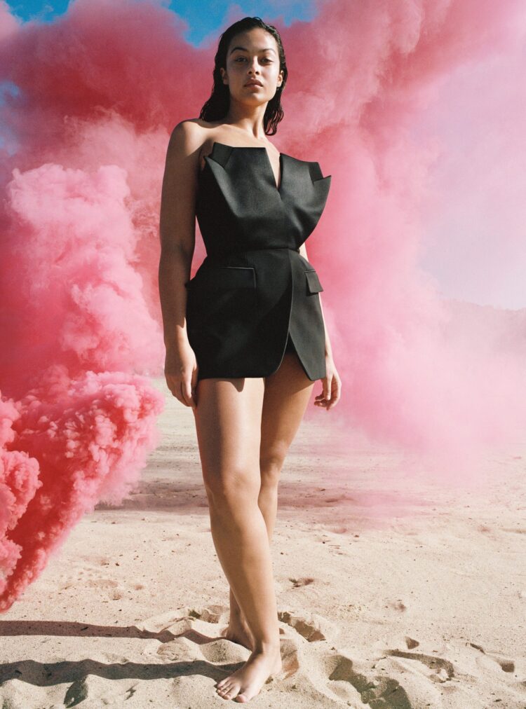 kylie devyn feet 4 scaled