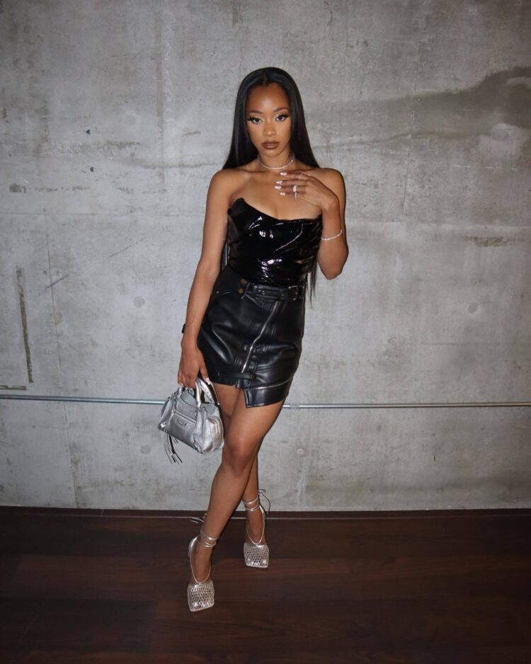 kylie jefferson feet 3