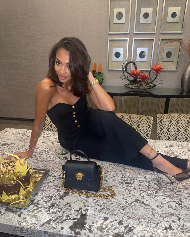 kysre rae gondrezick feet 1