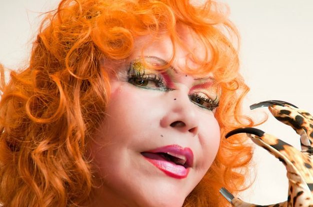 la tigresa del oriente feet 2