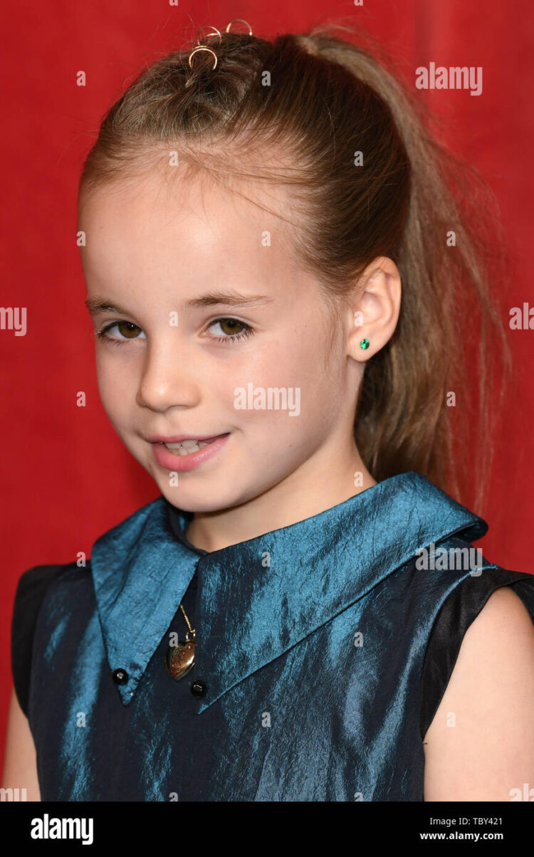 lacey findlow feet 3