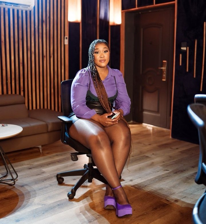 lady zamar feet 6